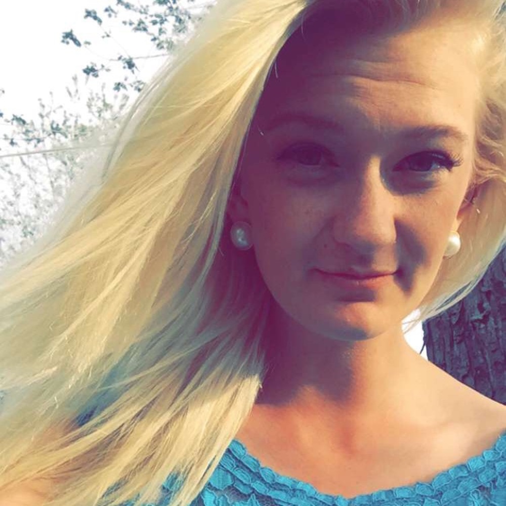 Meet your Posher, Carly